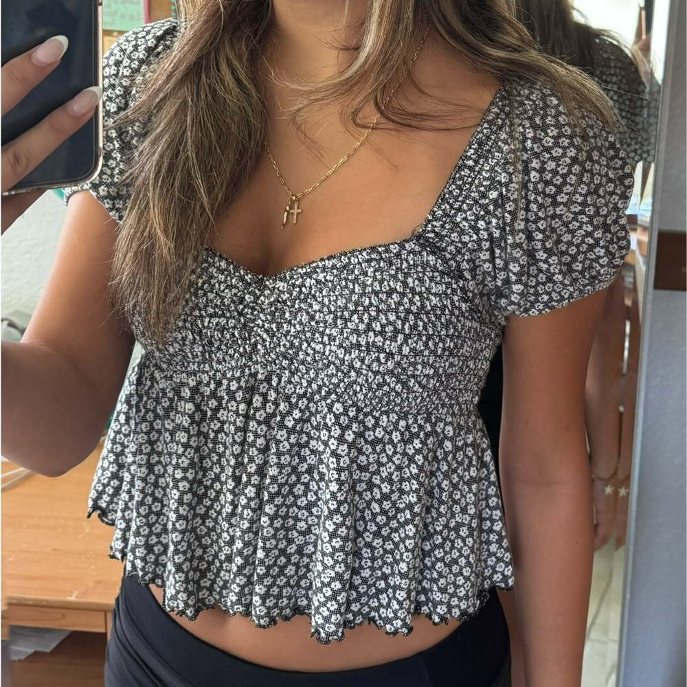Urban outfitters coquette floral babydoll top size Medium